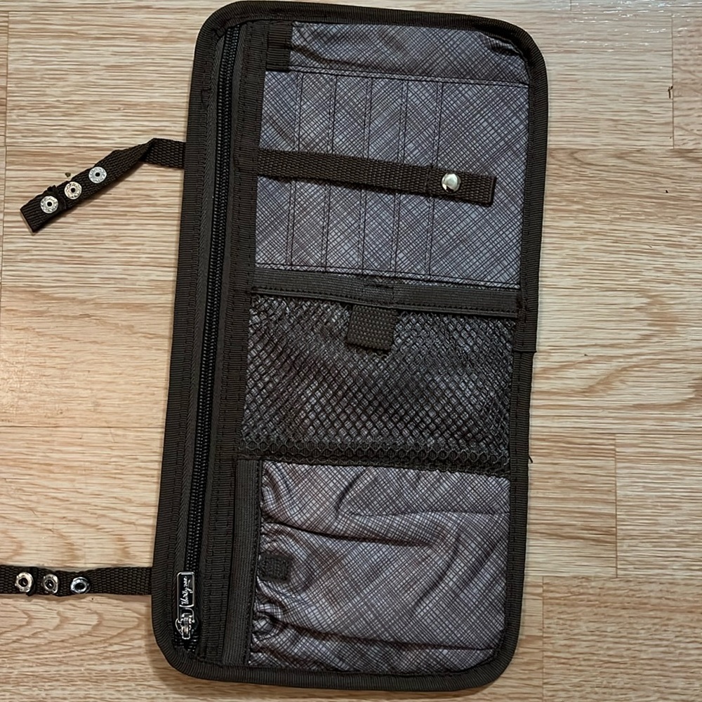 Made in shade pocket